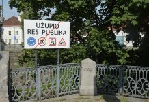 «El músico del Saxo callejero»